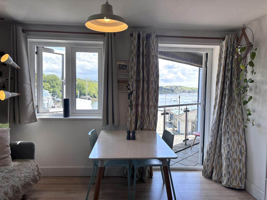 Additional image 7 of 1 bed flat for saleQuay Hill, Penryn TR10