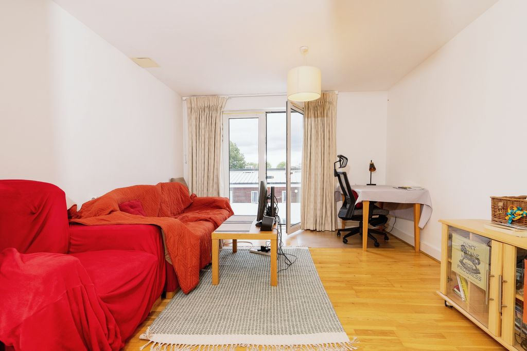 Property photo 2 of 7 Img 2