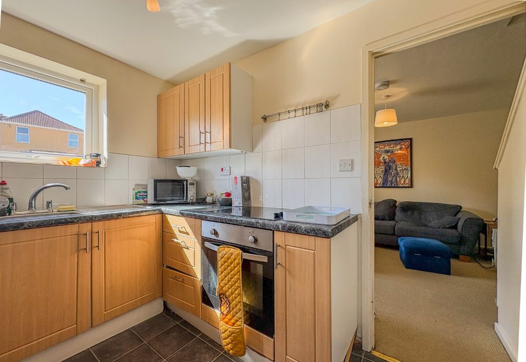 Property photo 2 of 14 5072972