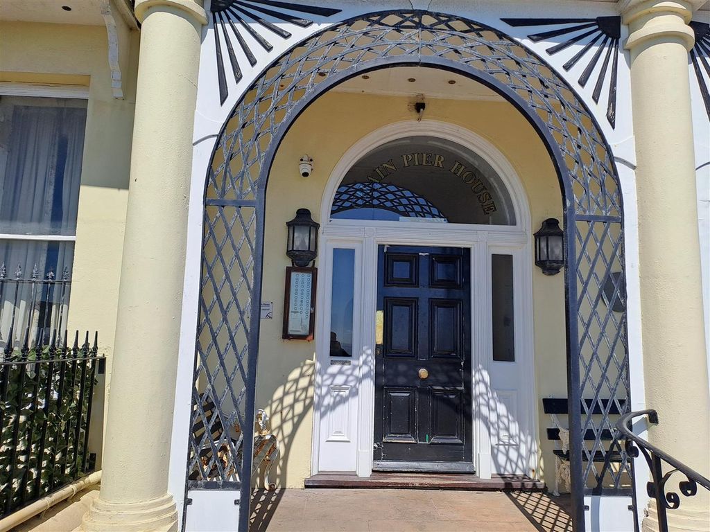 Property photo 3 of 10 Front Entrance Shot.Jpg