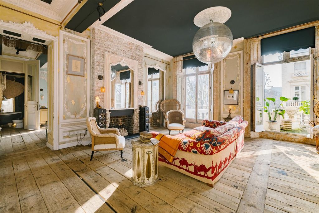 Property photo 3 of 19 1