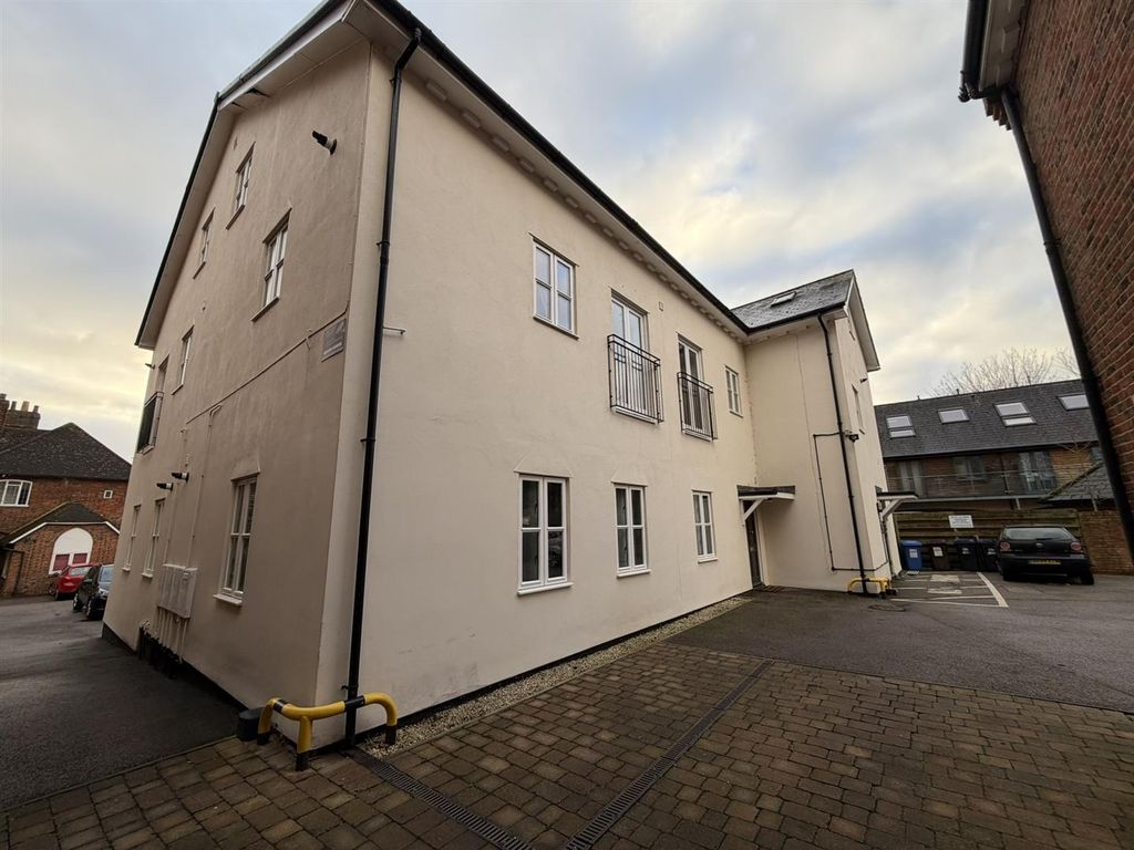 Property photo 2 of 14 Img_4121.Jpeg