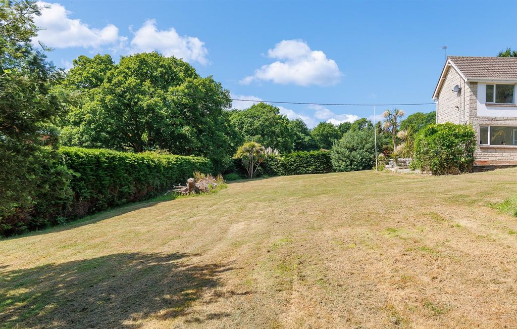 Property photo 3 of 6 Site