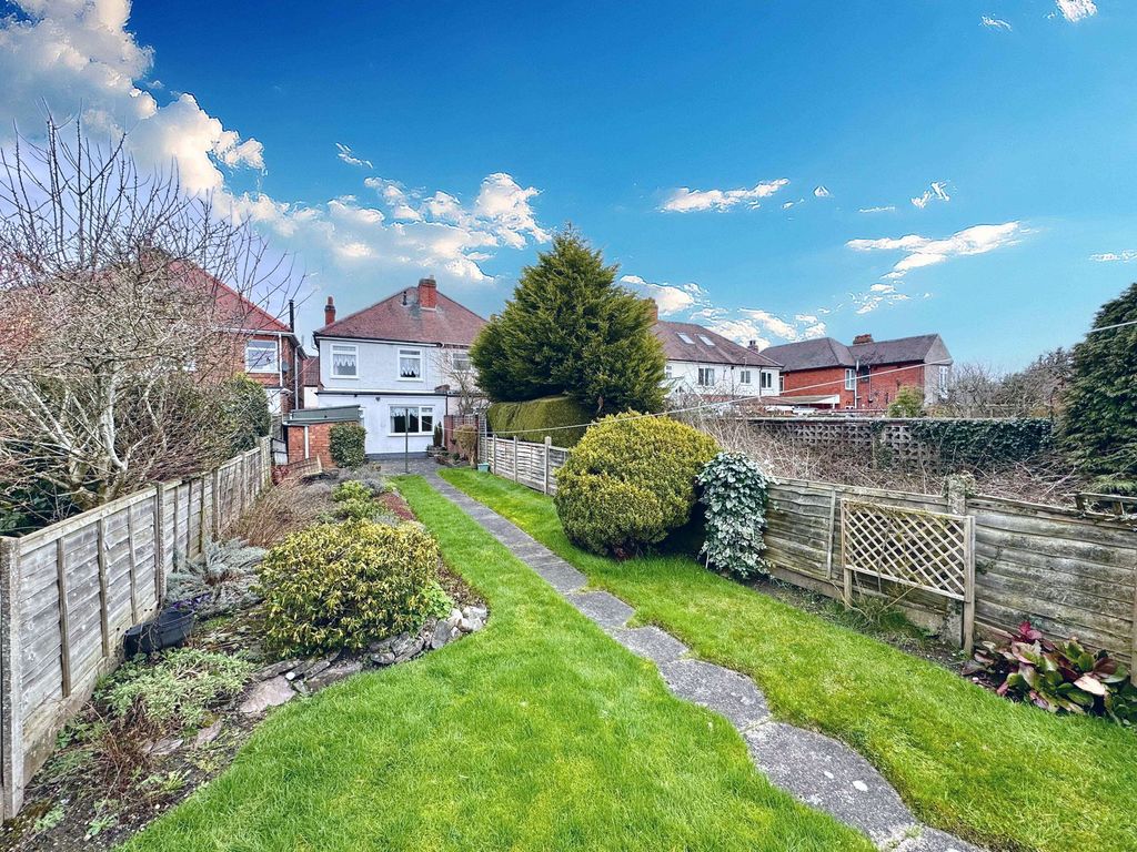 Property photo 2 of 34