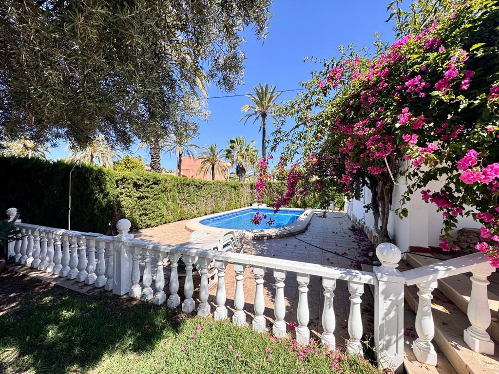 Property photo 2 of 35