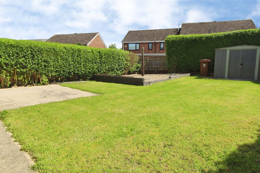 Property photo 2 of 13
