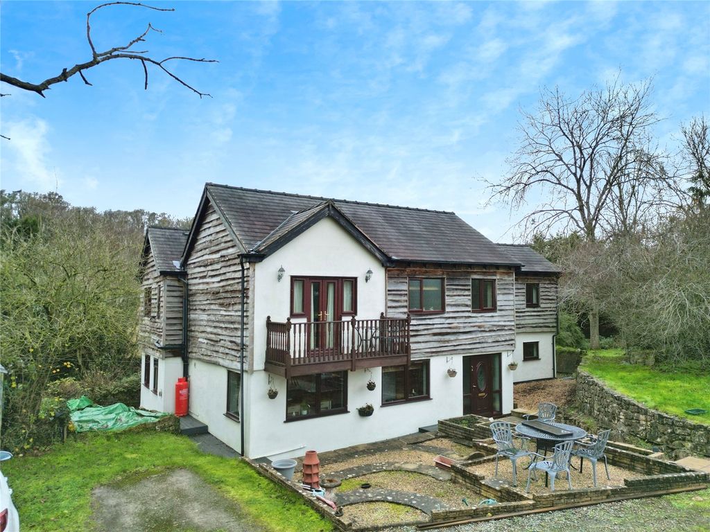 Property photo 1 of 19 Description