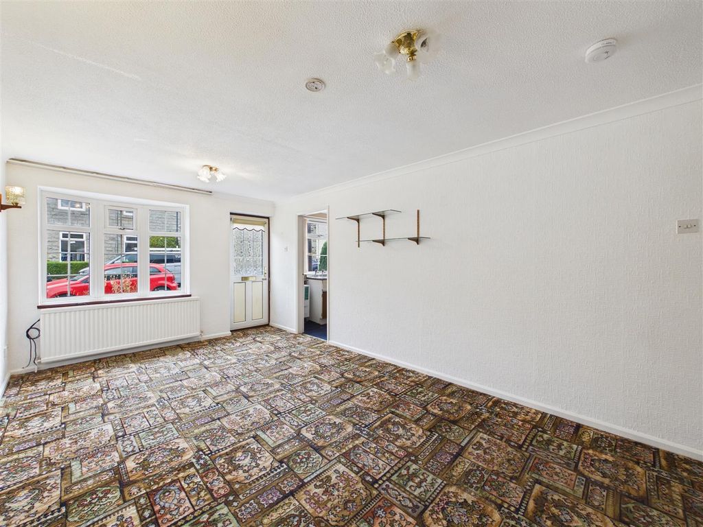 Property photo 3 of 14 Cam05476G0-Pr0301-Still004.Jpg