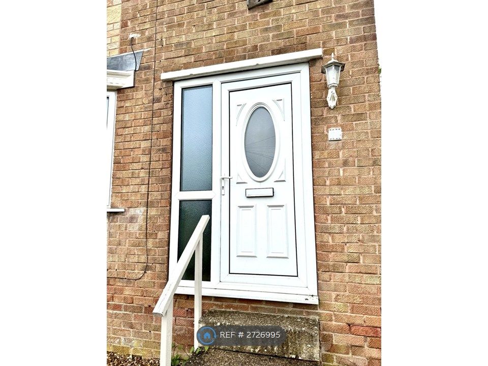 Property photo 2 of 28