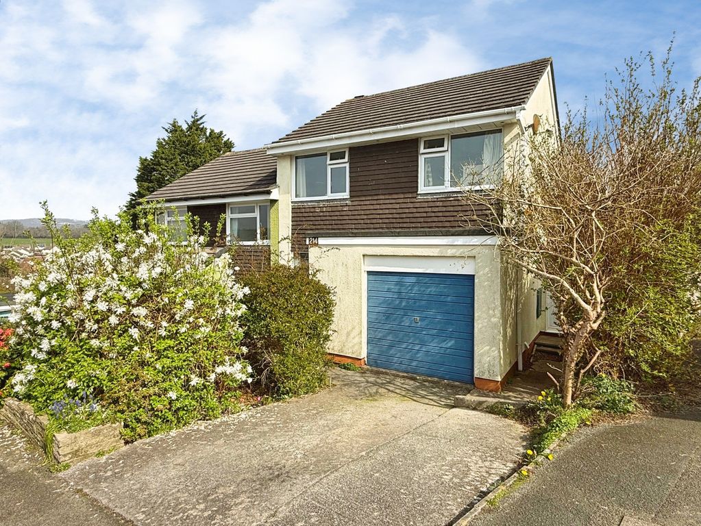 Property photo 1 of 20