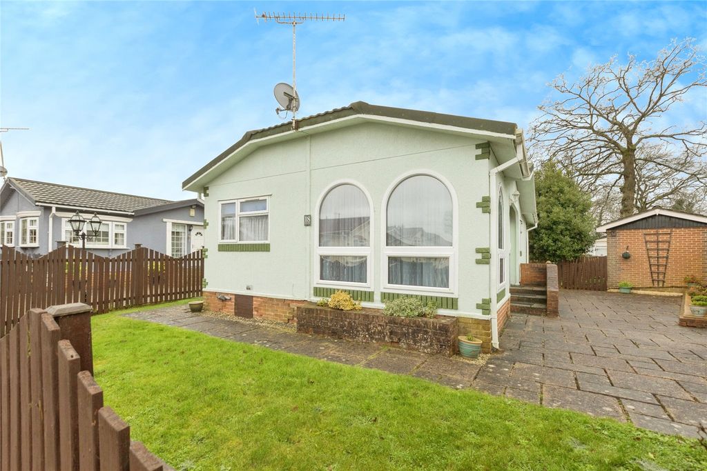 Property photo 1 of 17 Picture No. 18