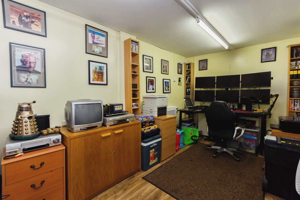 Property photo 3 of 20