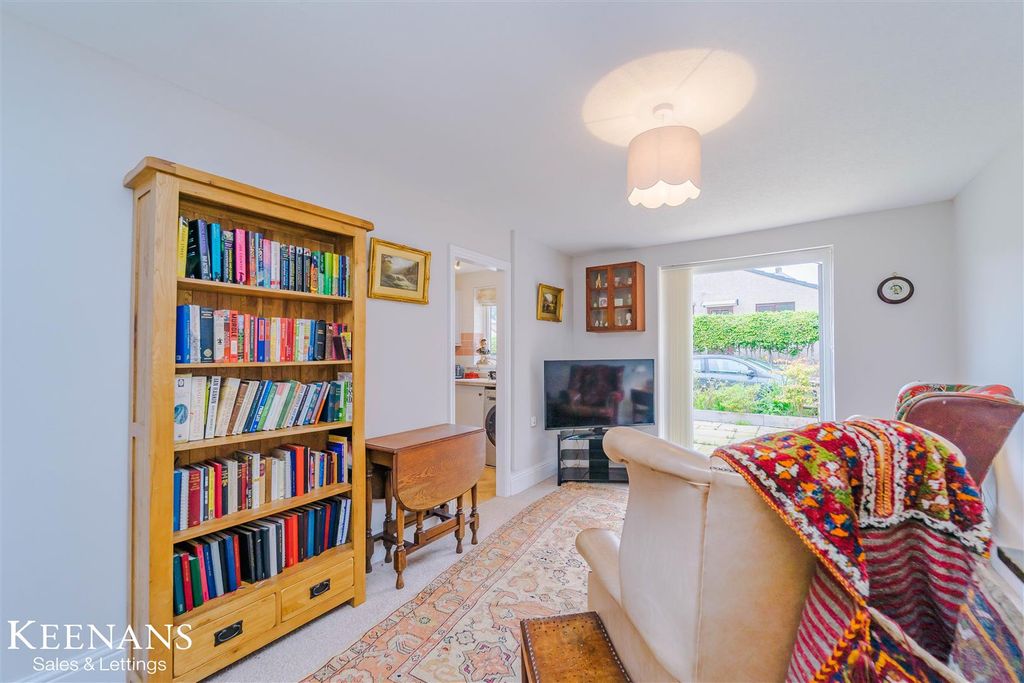 Property photo 3 of 18 Dsc02489-2.Jpg