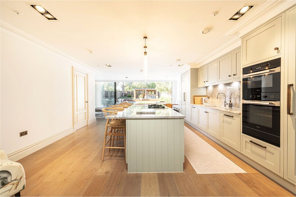 Property photo 3 of 16 Kitchen