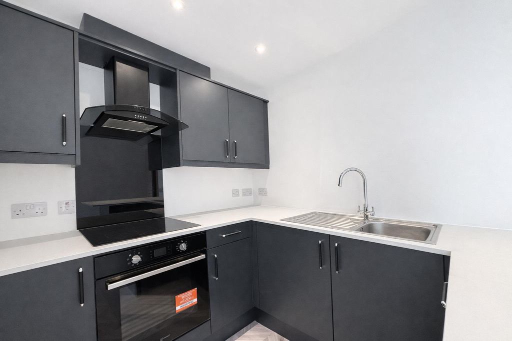 Property photo 3 of 10 8.Png