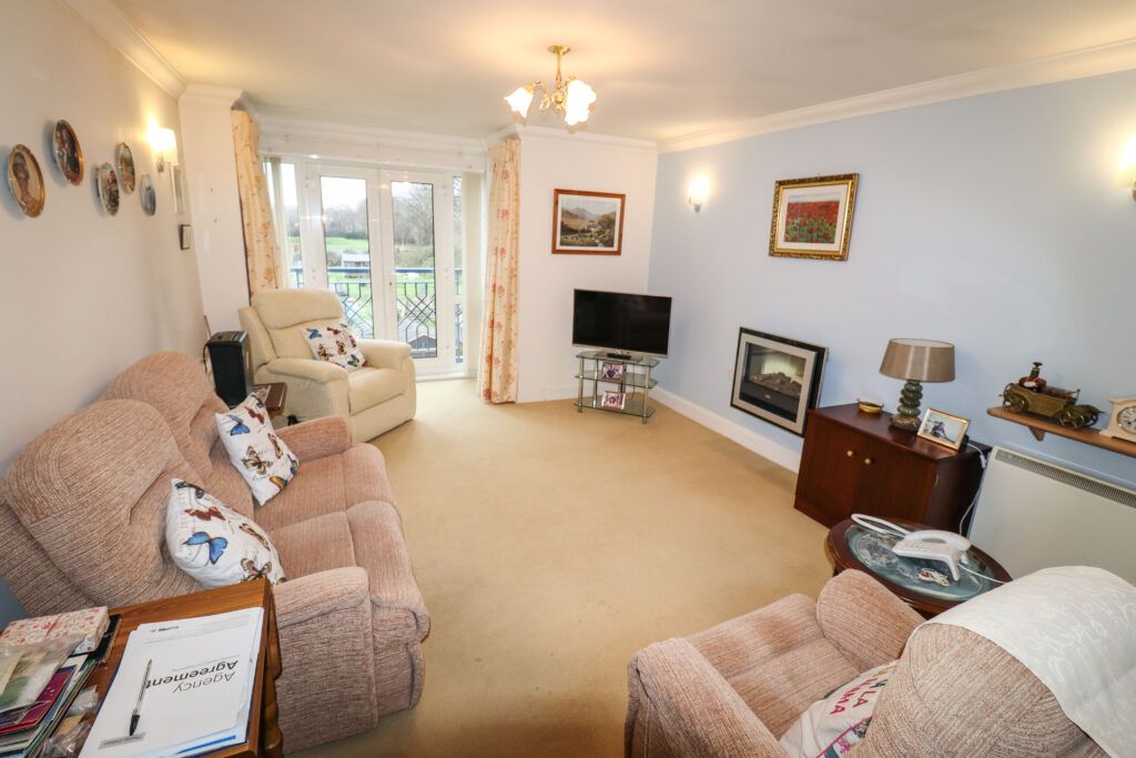 Property photo 3 of 7
