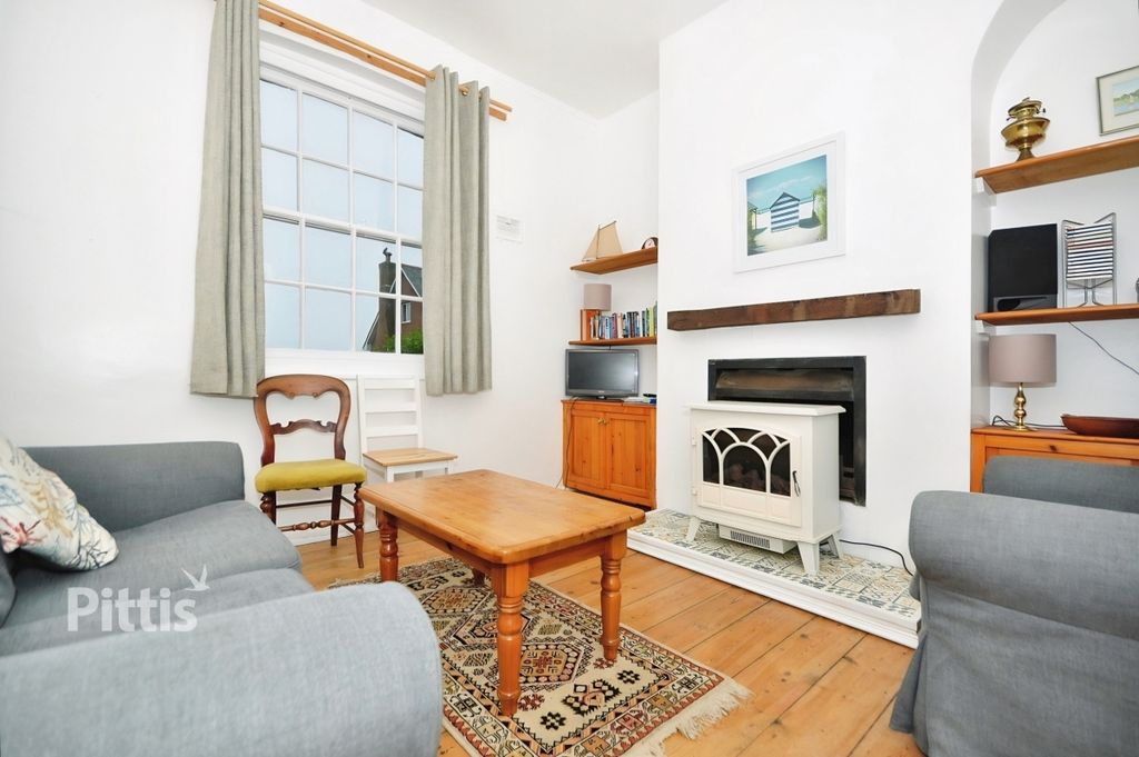 Property photo 3 of 14