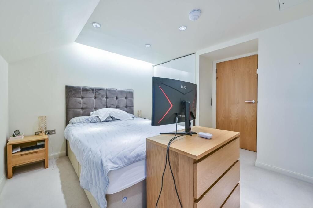 Property photo 2 of 6 76585_1295636_Img_06_0000.Jpeg