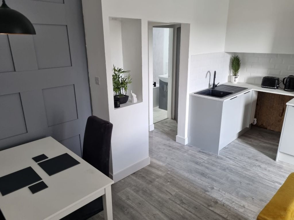 Property photo 2 of 7 Photo 2