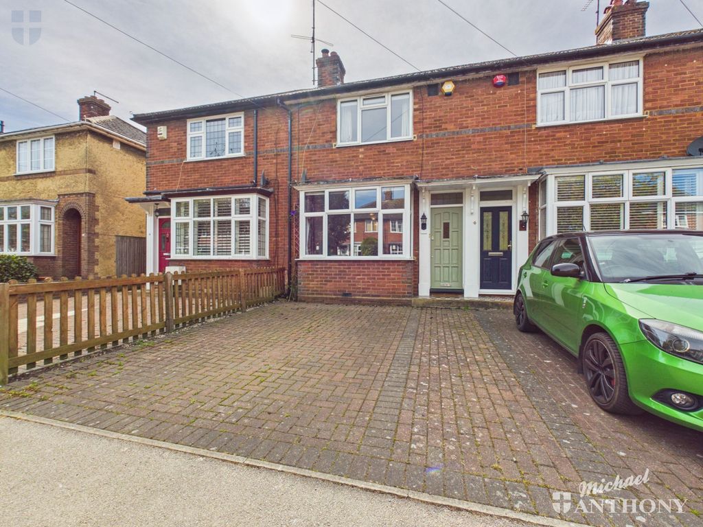 Property photo 1 of 15 Cam03852G0-Pr0645-Still020