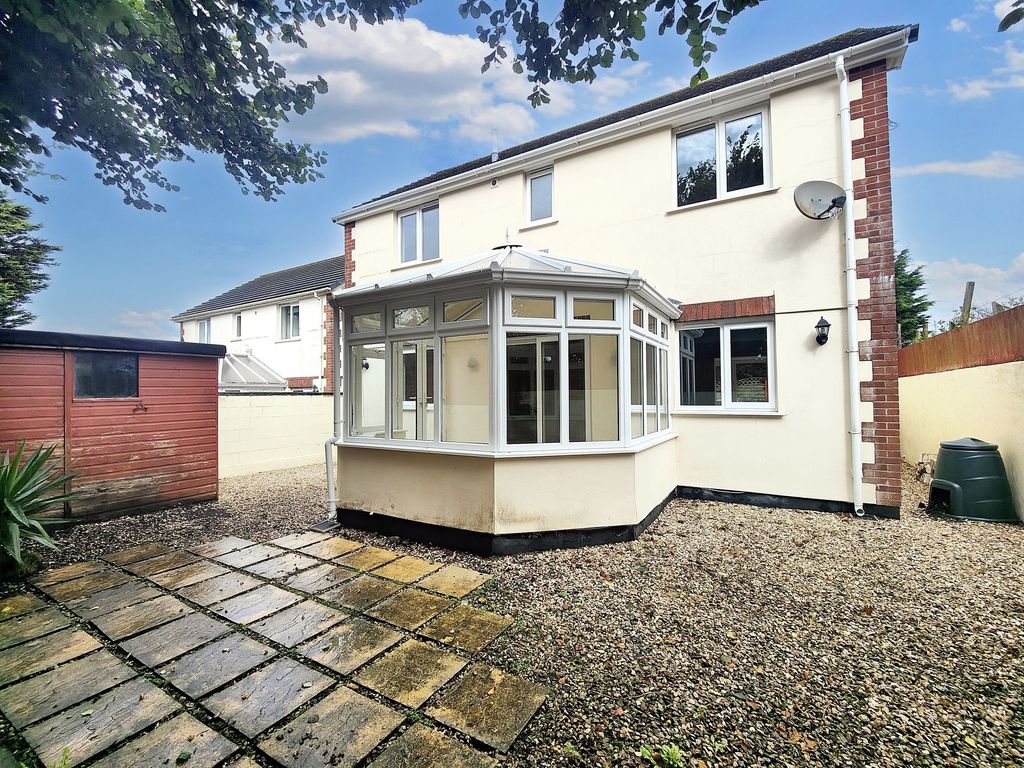 Property photo 2 of 17 Rear
