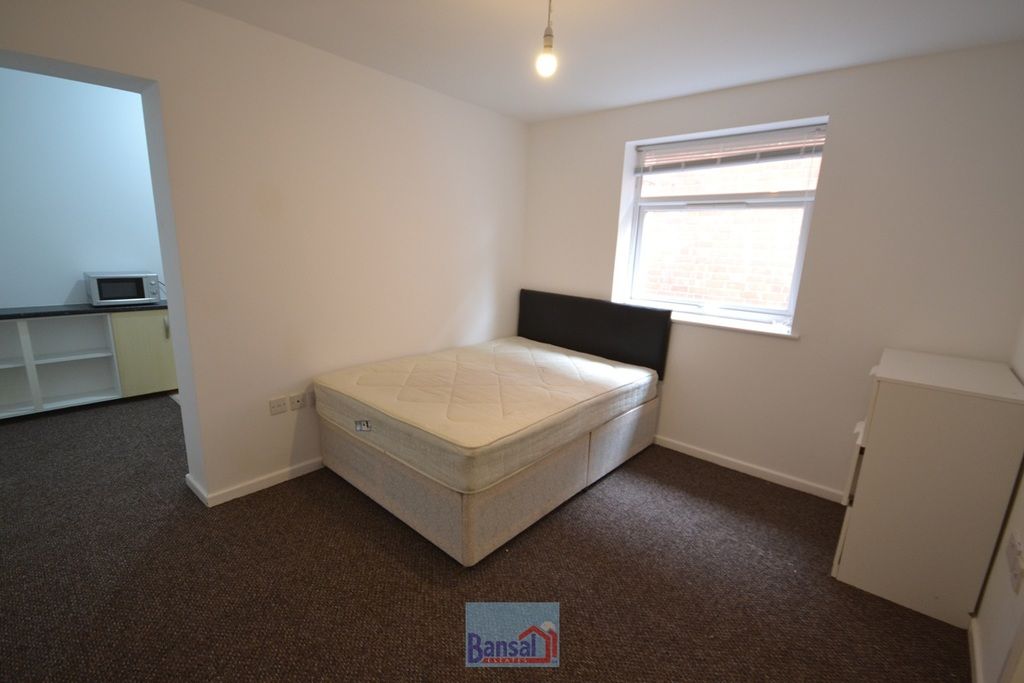 Property photo 1 of 4