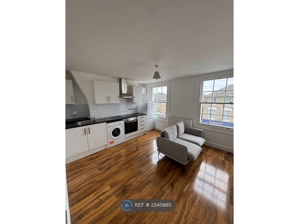 Property photo 1 of 9 Kitchen/ Liv8Ng Room