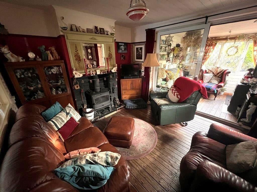 Property photo 3 of 18