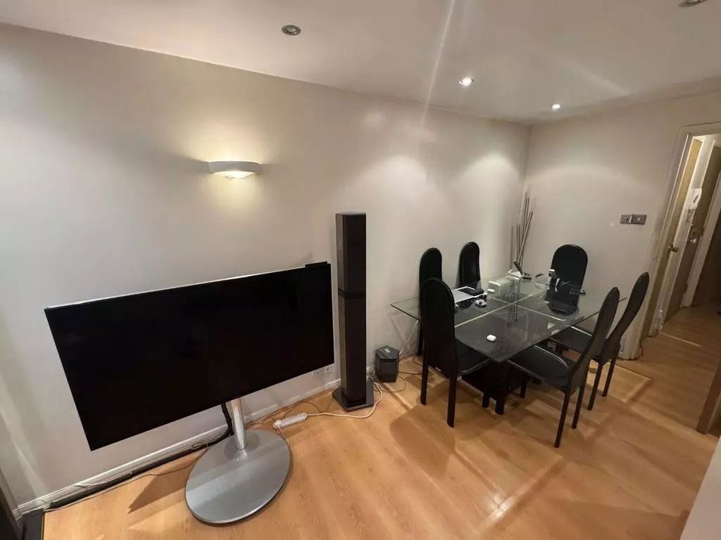 Property photo 3 of 11
