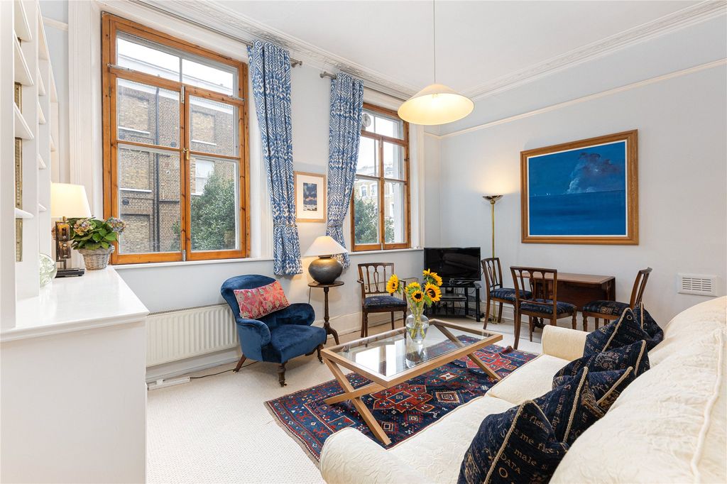 Property photo 2 of 8 Reception Room