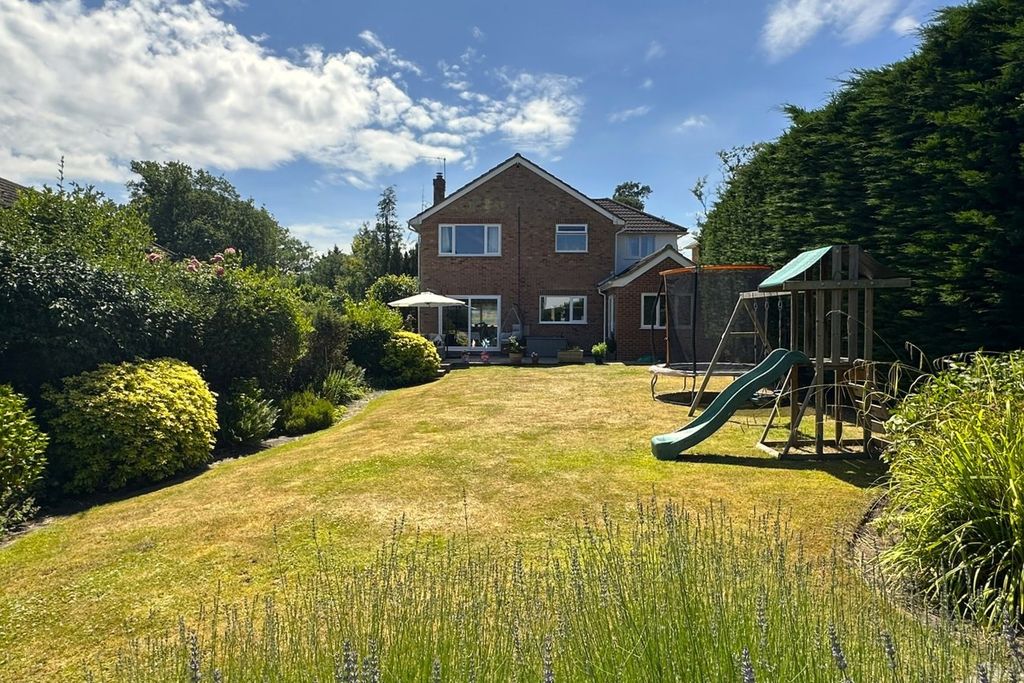 Property photo 1 of 29