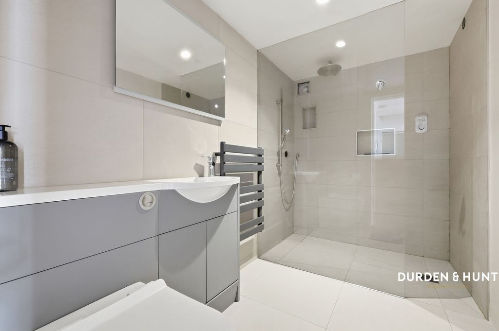 Additional image 9 of 2 bed flat for saleHigh Street, Ongar CM5