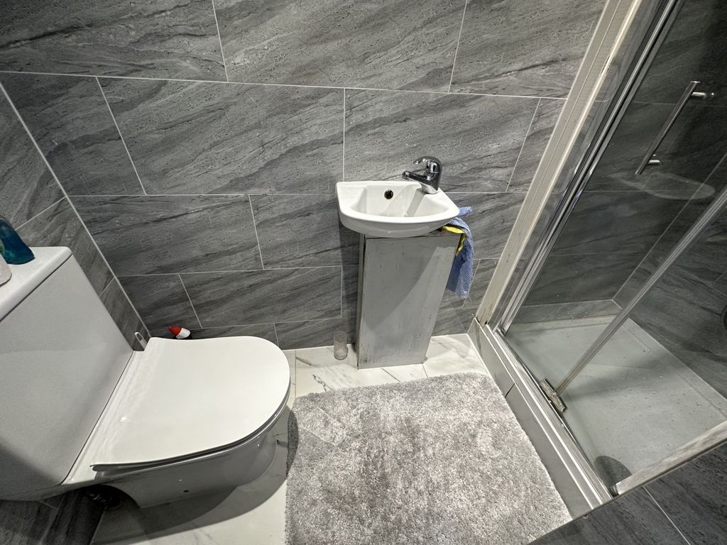 Property photo 3 of 3