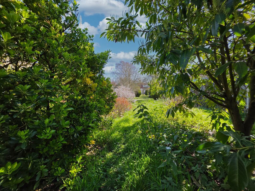 Property photo 1 of 30