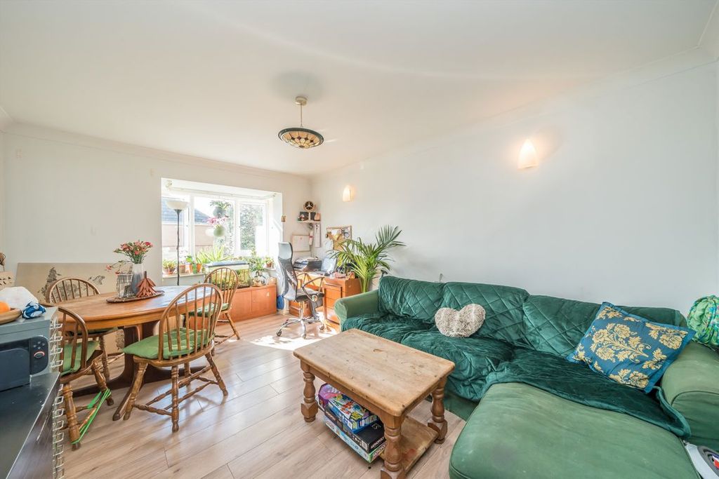 Property photo 2 of 4