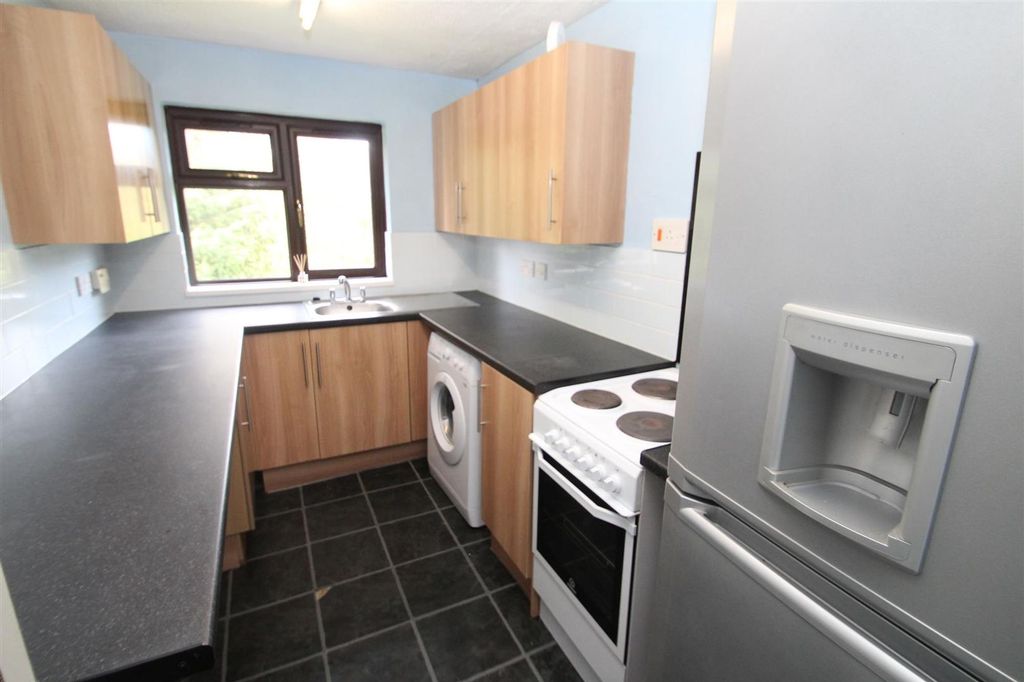 Property photo 3 of 9 Img_1024.Jpg