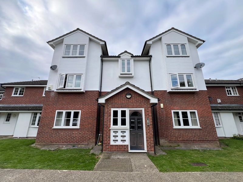 Property photo 1 of 12 Photo 8