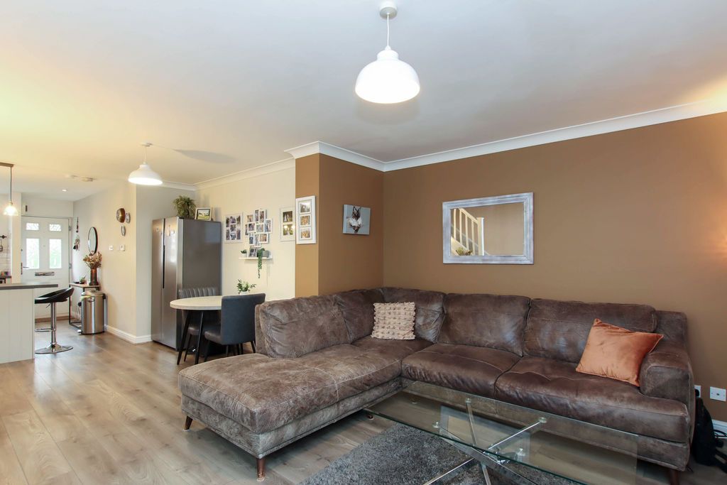 Property photo 3 of 16 Photo 18