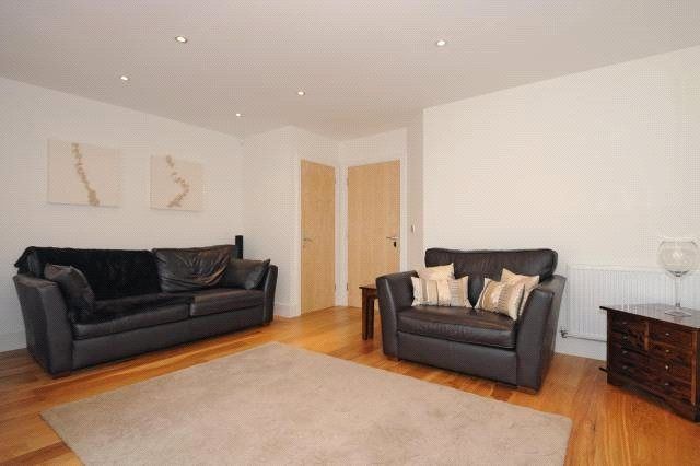 Property photo 3 of 11 Reception Room