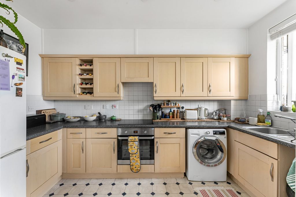 Property photo 2 of 13 Kitchen