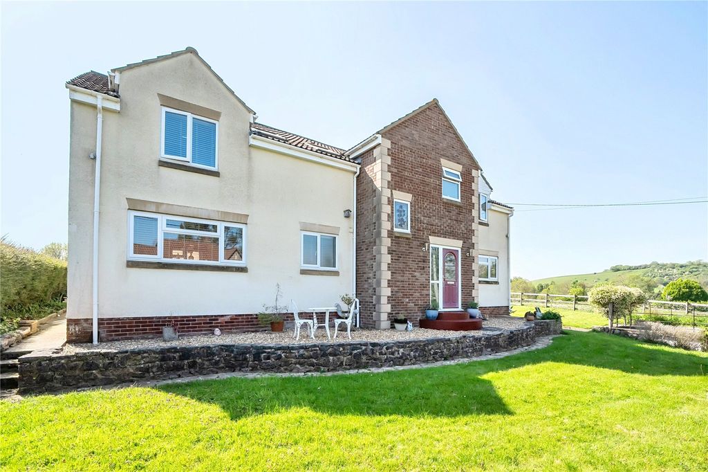 Property photo 1 of 27 Picture No. 03
