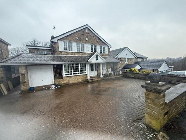 Property photo 1 of 1 27 New Close Road.Jpg