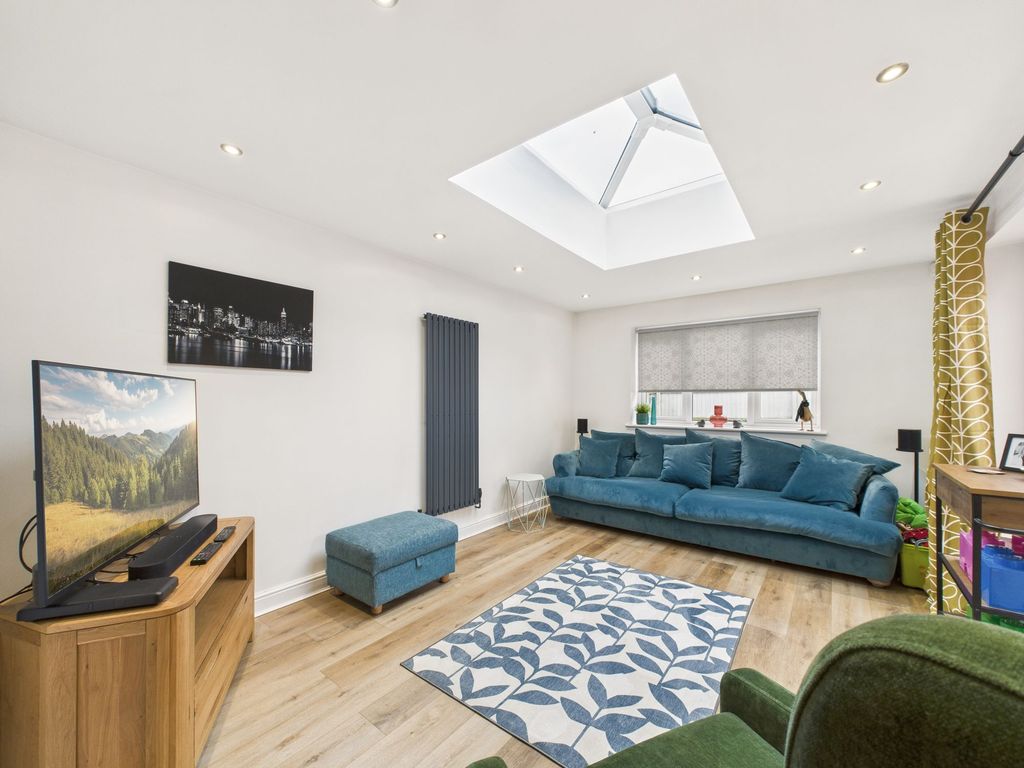 Property photo 3 of 22