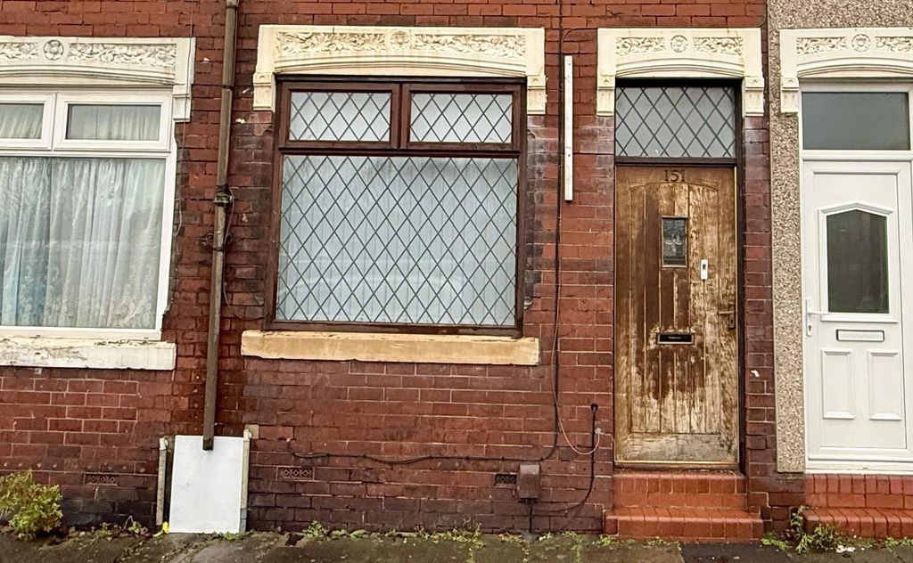 Property photo 3 of 32 Front (Exterior)