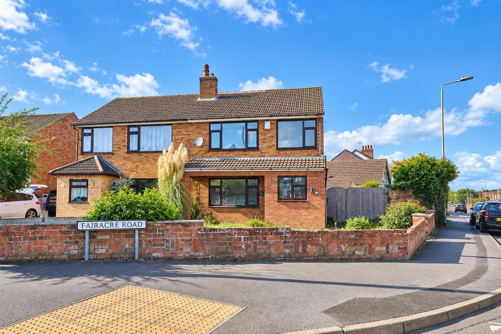 Property photo 1 of 17 Front Fairacre.Png