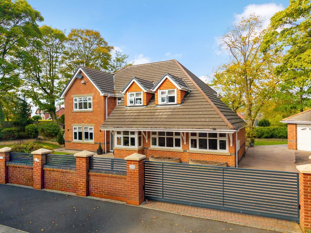 Property photo 3 of 49 3825658