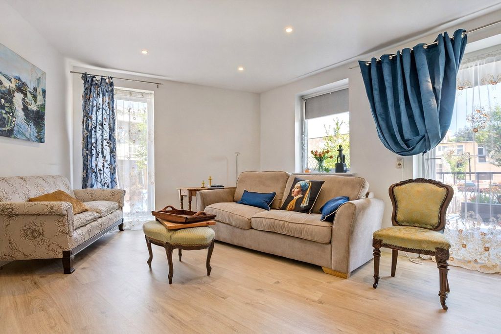 Property photo 1 of 9 Picture No. 16