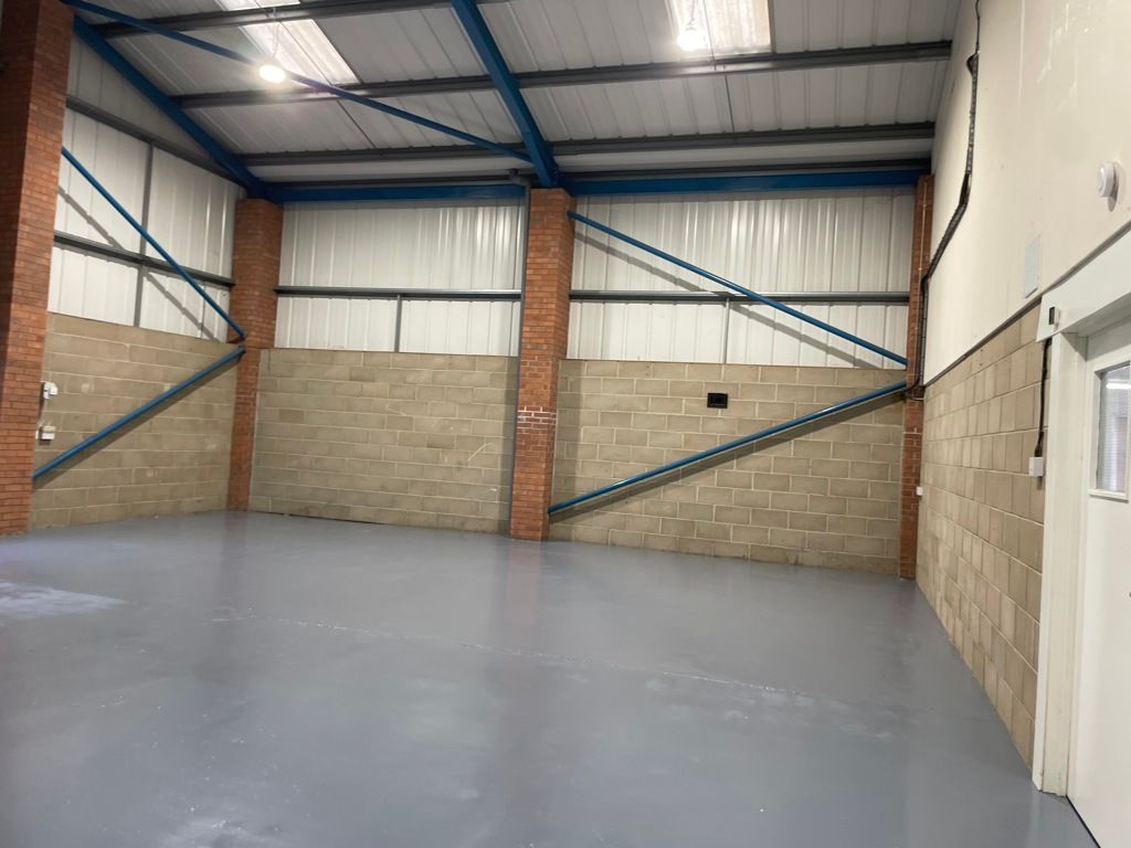 Property photo 3 of 8 Photo 8