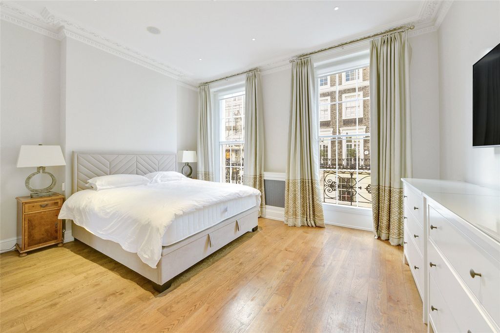 Property photo 2 of 17 Picture No. 20