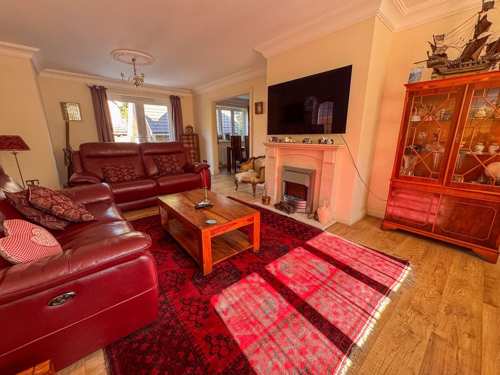 Property photo 3 of 26